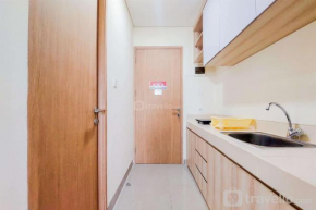 Cozy Stay and Good Deal Studio Apartment B Residence By Travelio
